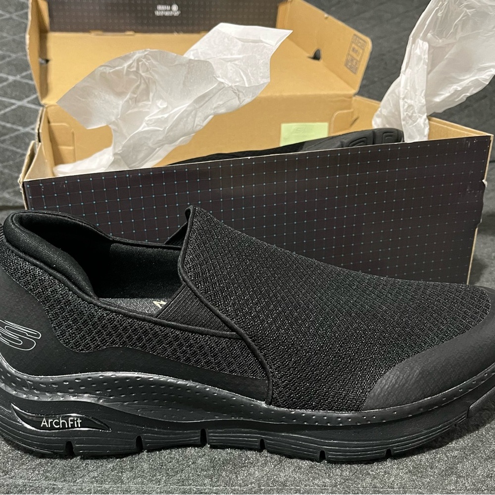 Men’s Skechers shoes